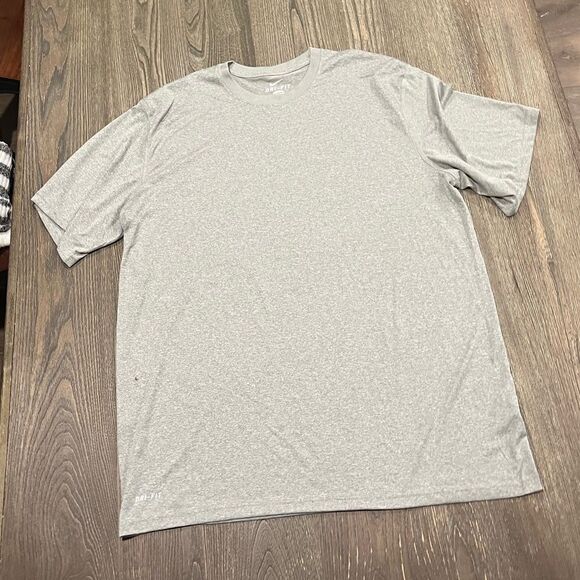 NWOT Nike Dri-Fit Basic Tee Short Sleeve Crew Neck Pullover Cotton Green XL - Picture 1 of 6